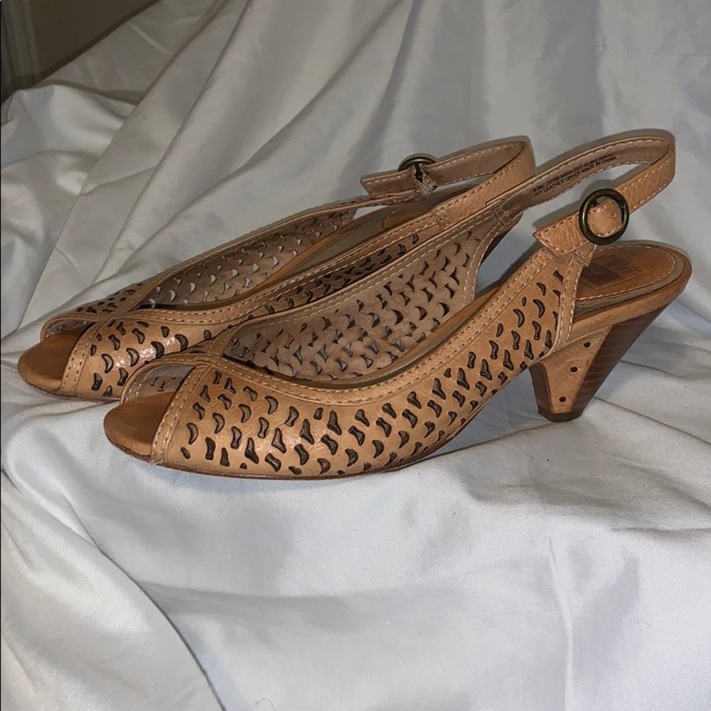 Frye Maya Cut Sling